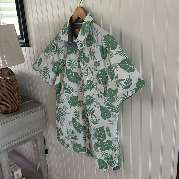 Free Planet Tropical Print Short Sleeves Button Down Shirt sz M - Picture 6 of 8